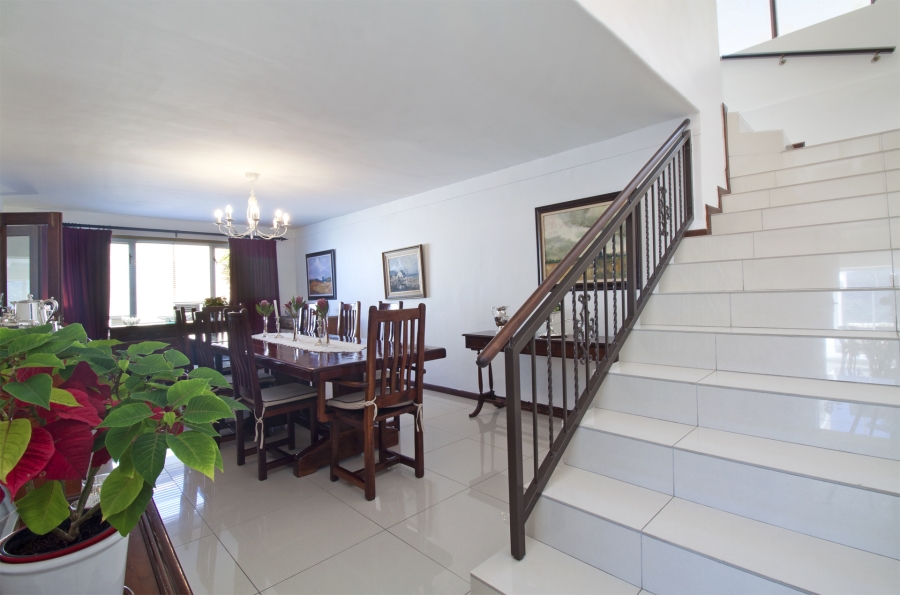 4 Bedroom Property for Sale in Fish Hoek Western Cape